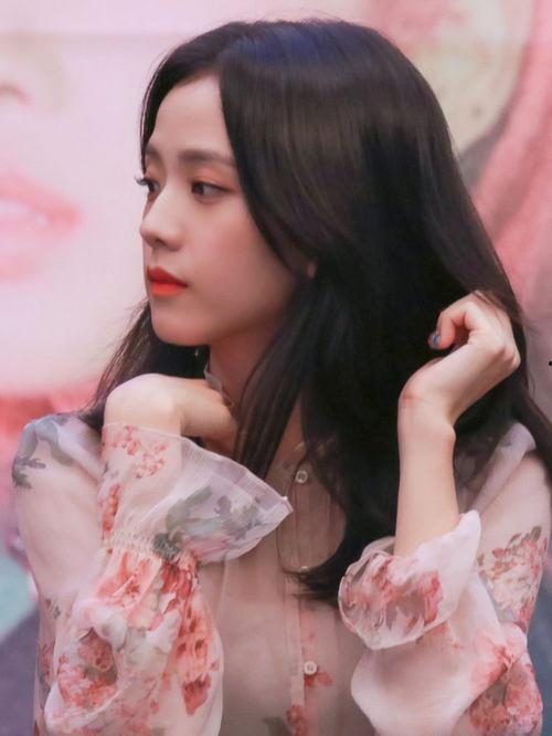 金智秀爆料谈恋爱视频大全,甜蜜瞬间大盘点 第2张 金智秀爆料谈恋爱视频大全,甜蜜瞬间大盘点 第2张